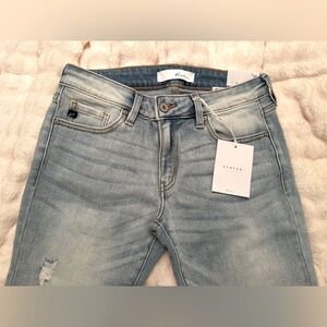 NWT KanCan Distressed Skinny Mid Rise jeans